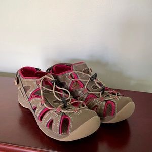 Eddie Bauer Waterproof Sandals